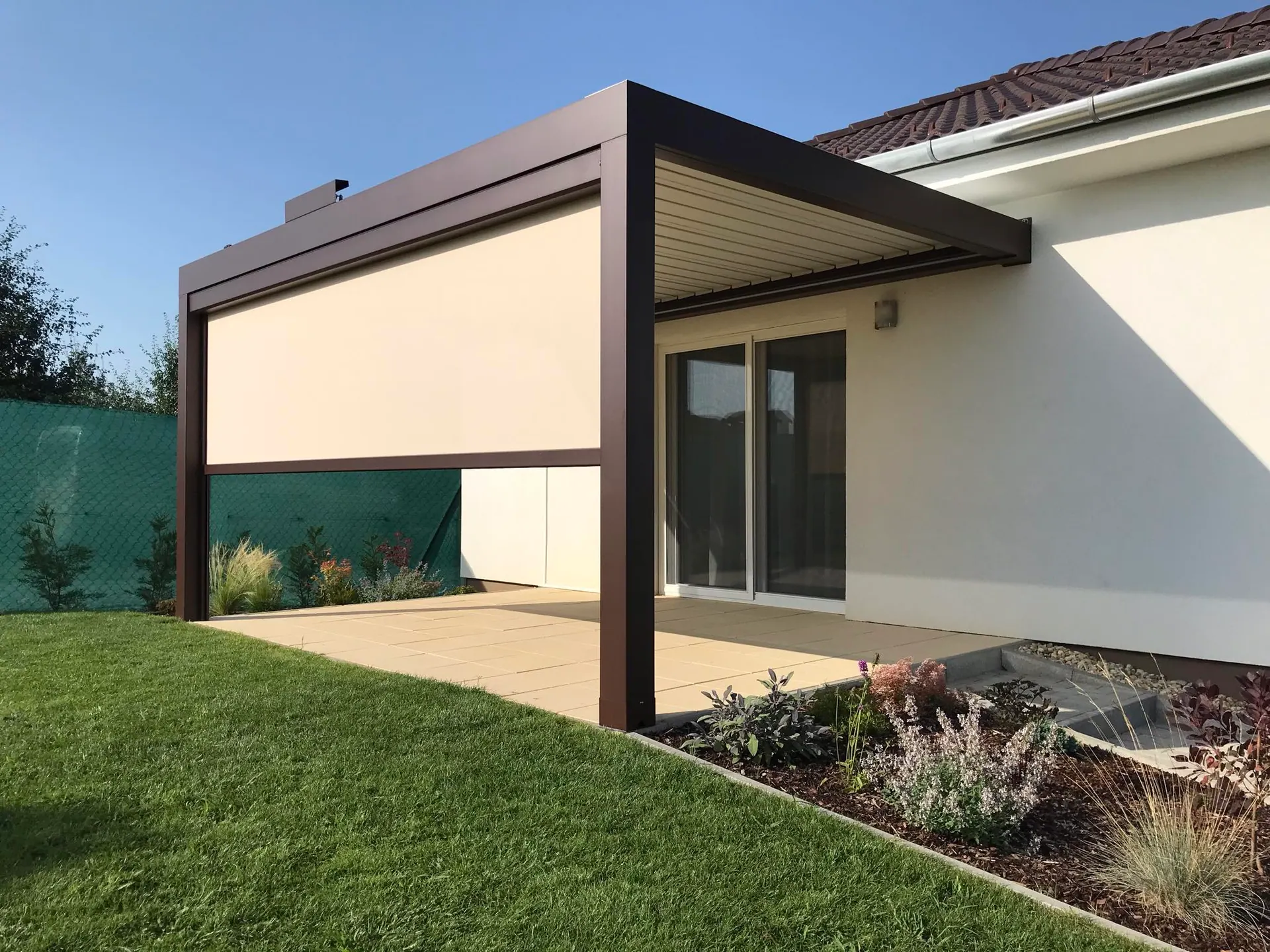 Maßgefertigte AlpenPergola Referenz in Österreich