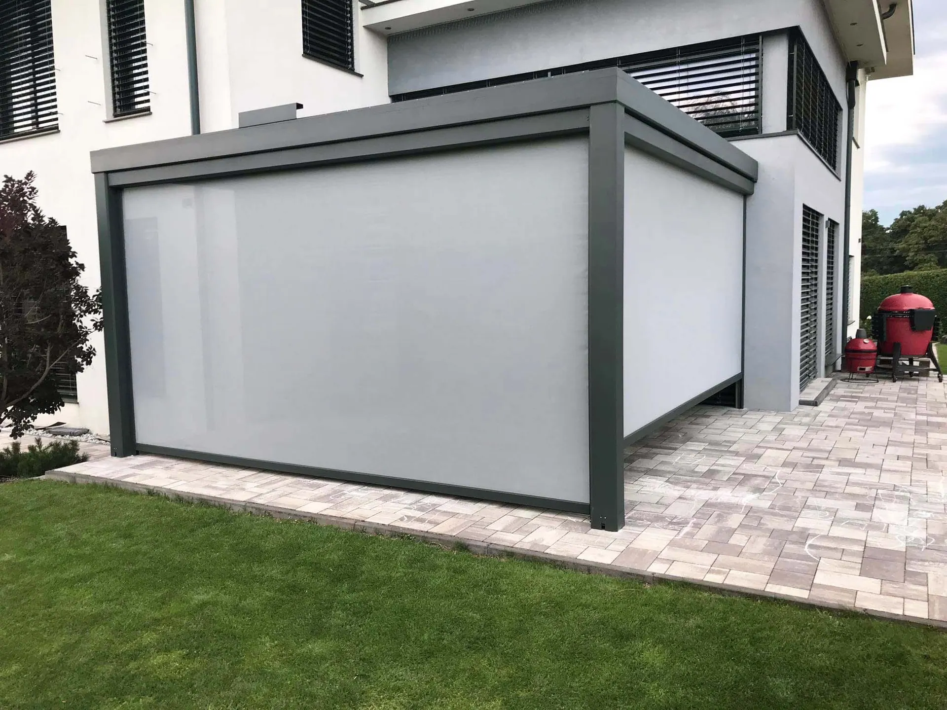 Maßgefertigte AlpenPergola Referenz in Österreich