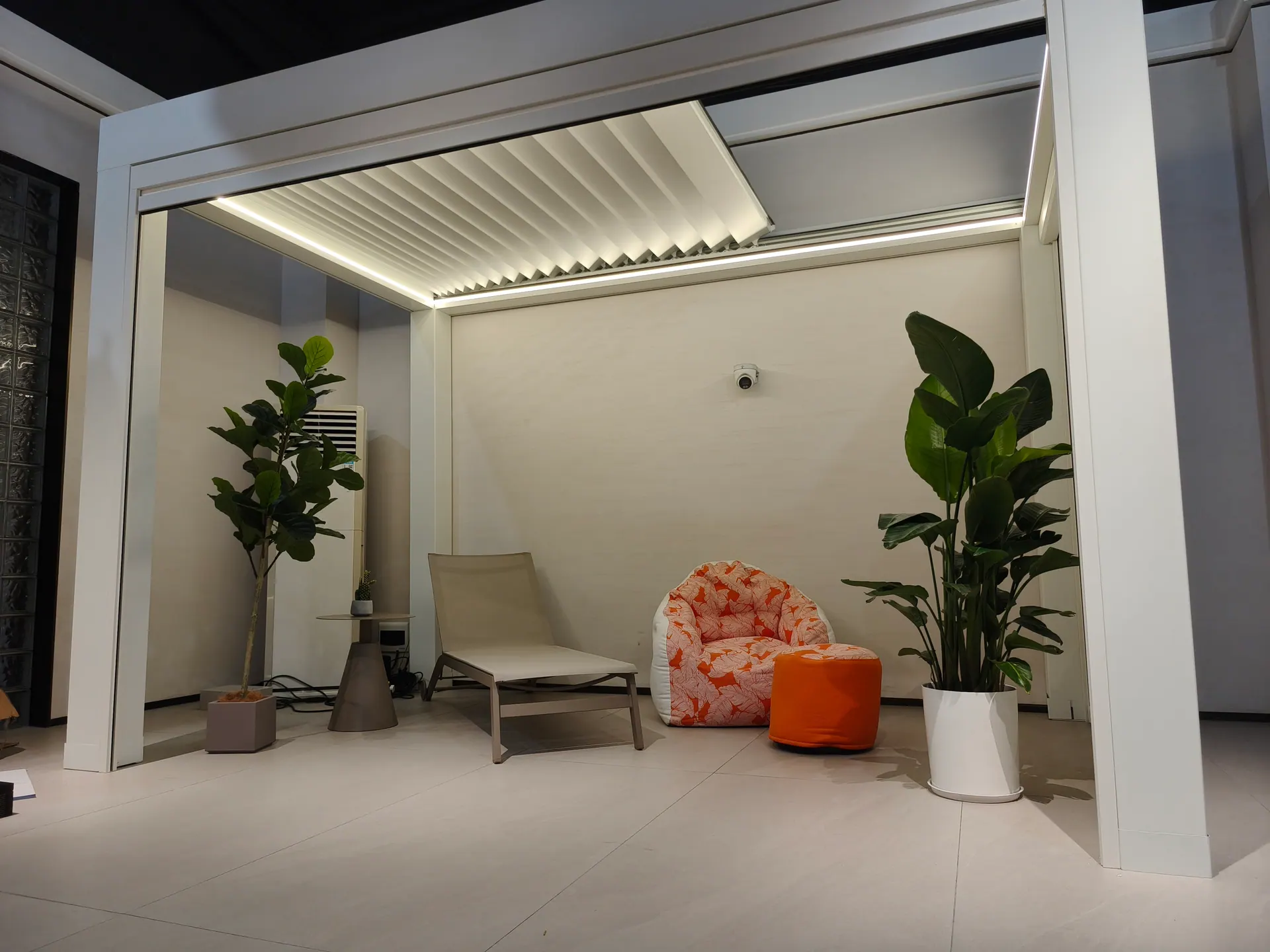 Maßgefertigte AlpenPergola Referenz in Österreich